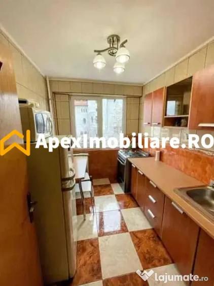 Apartament cu 2 camere decomandat, mobilat în Central