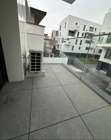Apartament cu 2 camere decomandat, mobilat în Decebal