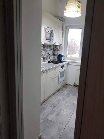Apartament cu 2 camere semidecomandat, mobilat în Tineretului