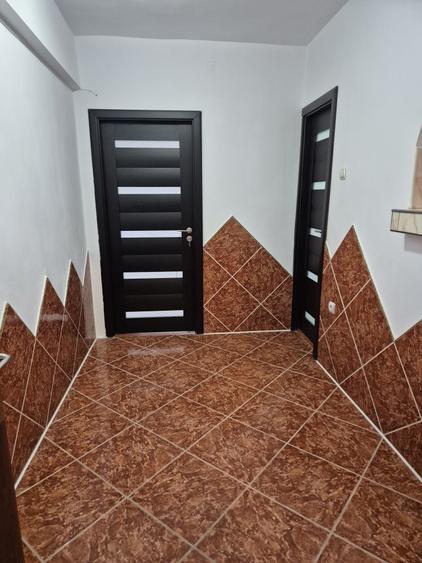 Garsonieră decomandată în Soarelui