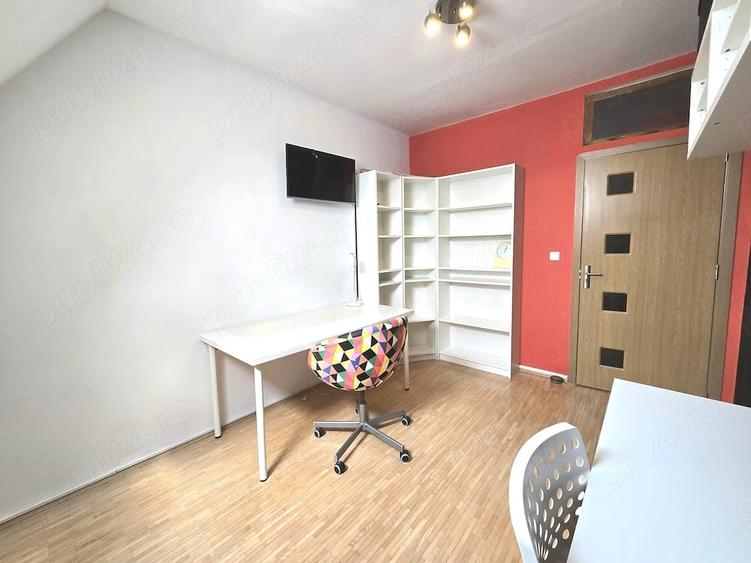 Apartament cu 3 camere decomandat în Aradului
