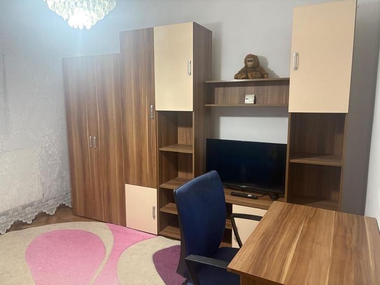 Apartament cu 2 camere decomandat în Salcia