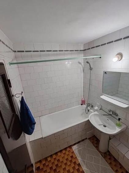 Inchiriez apartament 2 camere zona Diham sector 2 - 1