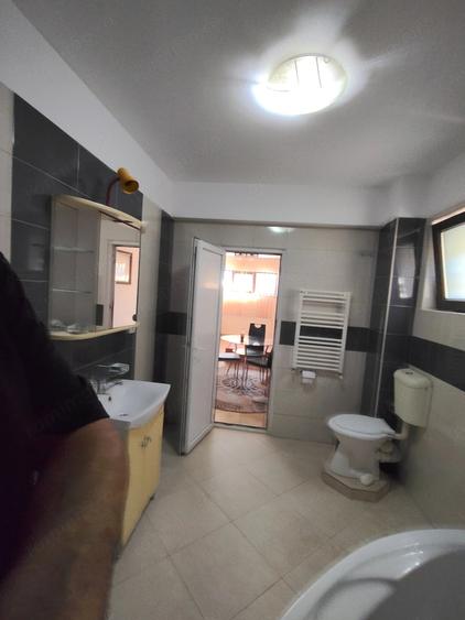 Garsonieră decomandată în Dobroești