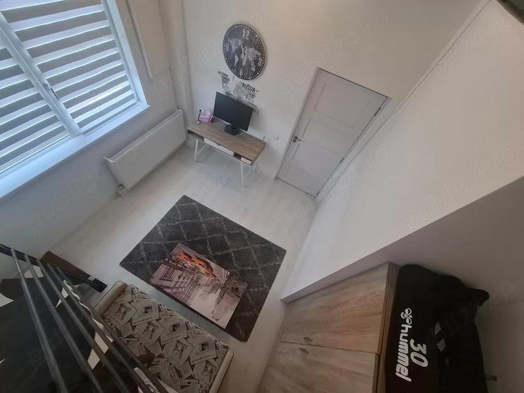 Apartament cu 4 camere nedecomandat în Central