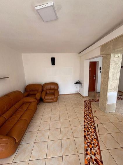 Apartament cu 3 camere în Iancului
