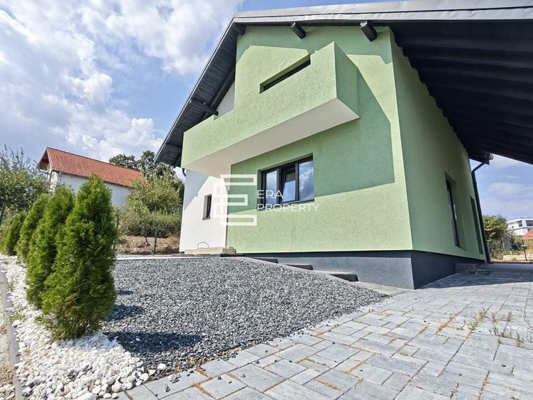 Casă individuală cu 5 camere cu Canalizare în Șelimbăr