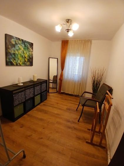 Casă individuală cu 5 camere cu Canalizare în Nord