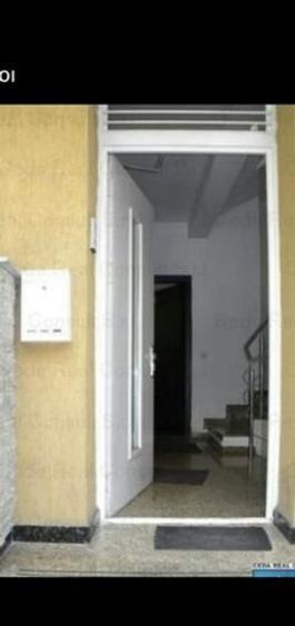 Casă individuală cu 5 camere cu Teren 250 Mp în Vitan Mall