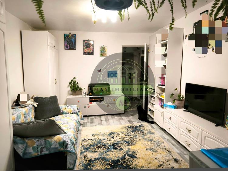 Apartament cu 2 camere decomandat în Vest