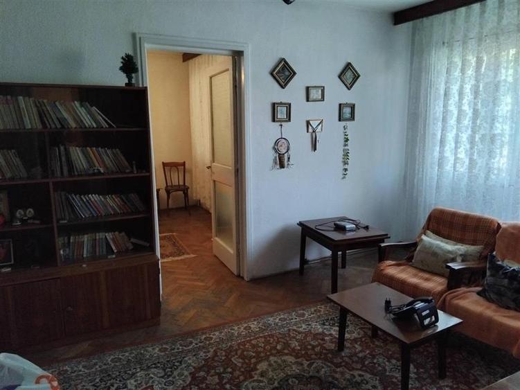 Apartament cu 2 camere nedecomandat în Podu Roș