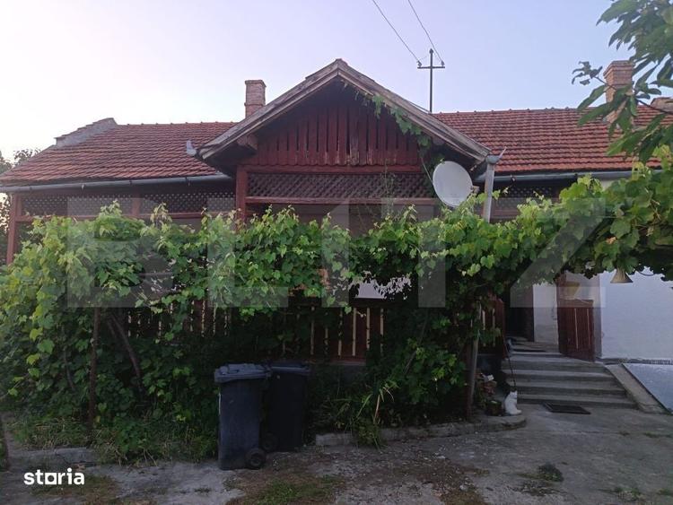 Casă cu 3 camere în Uioara de Jos