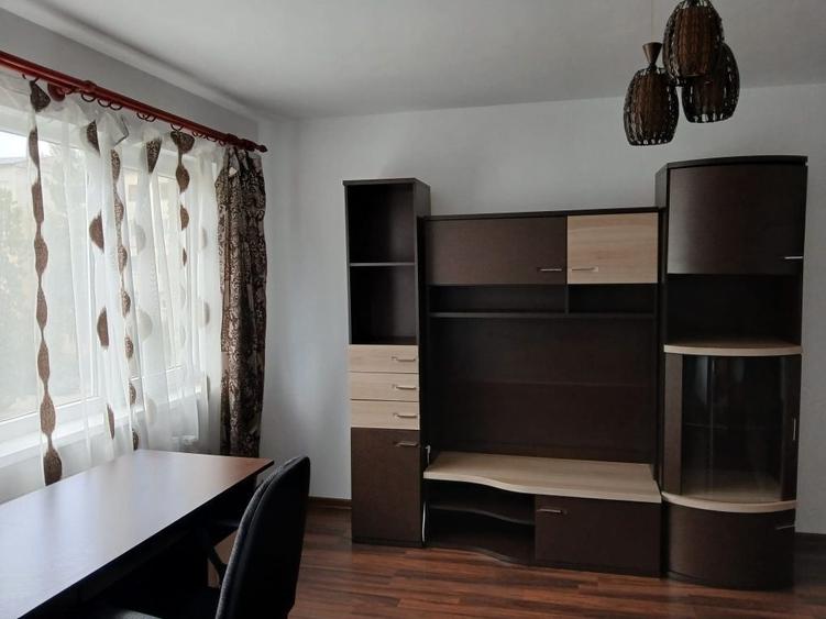 Apartament cu 2 camere nedecomandat în Central
