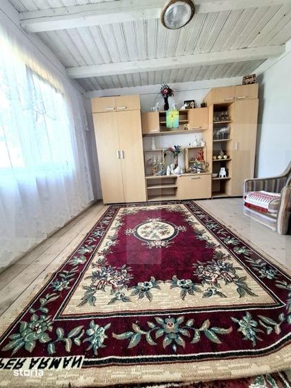 Casă cu 3 camere cu Teren 2073 Mp în Central