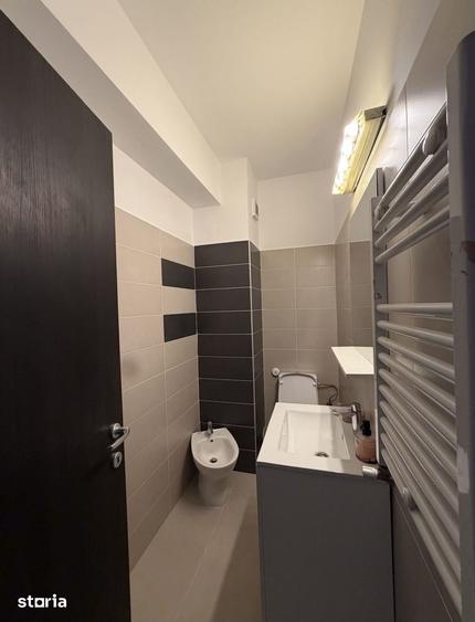 Apartament cu 3 camere în Militari
