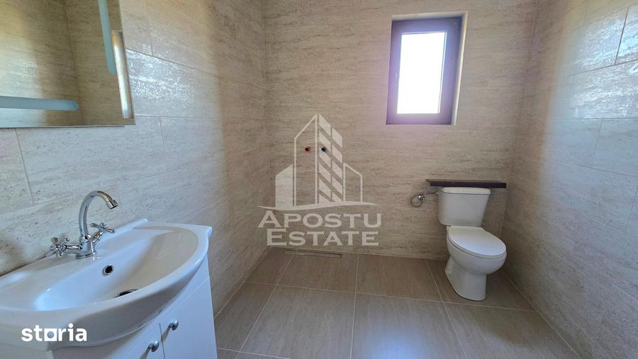 Casa de vanzare spatioasa, 5 camere si 3 bai, Giarmata, Comision 0 - 8