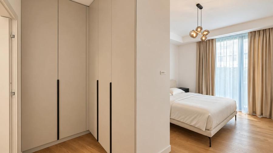 Apartament cu 3 camere în Iancu Nicolae
