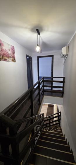 Casă cu 3 camere cu Teren 40 Mp în Exterior Vest