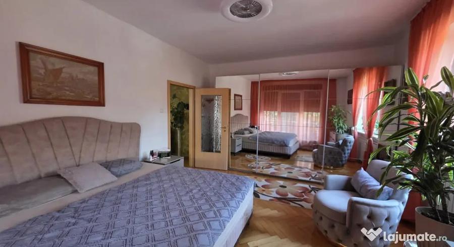 Apartament cu 2 camere semidecomandat în Central