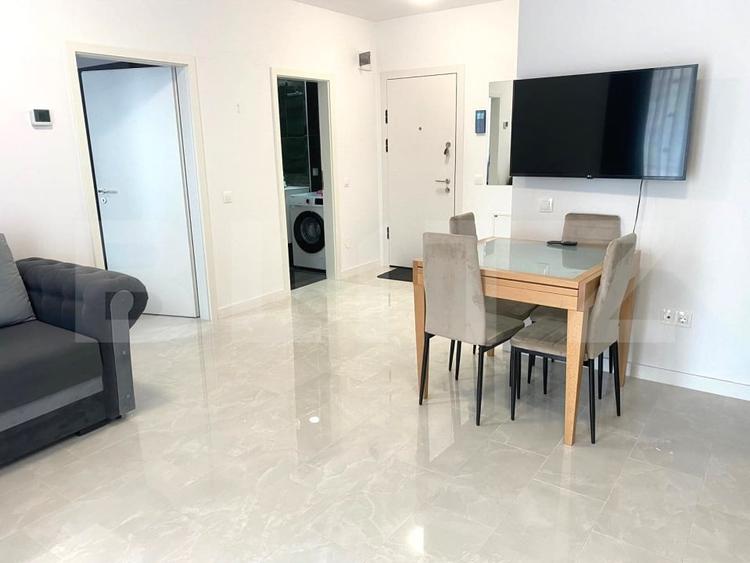 Apartament cu 2 camere semidecomandat, mobilat în Chinteni