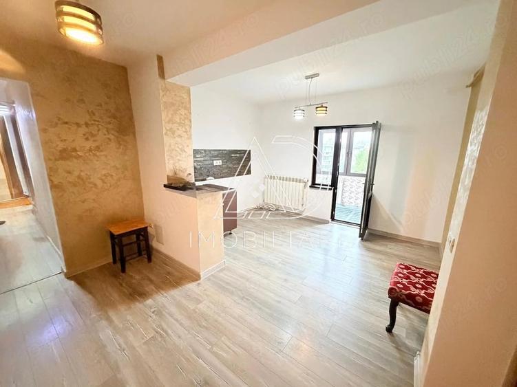 Apartament cu 3 camere decomandat în Central