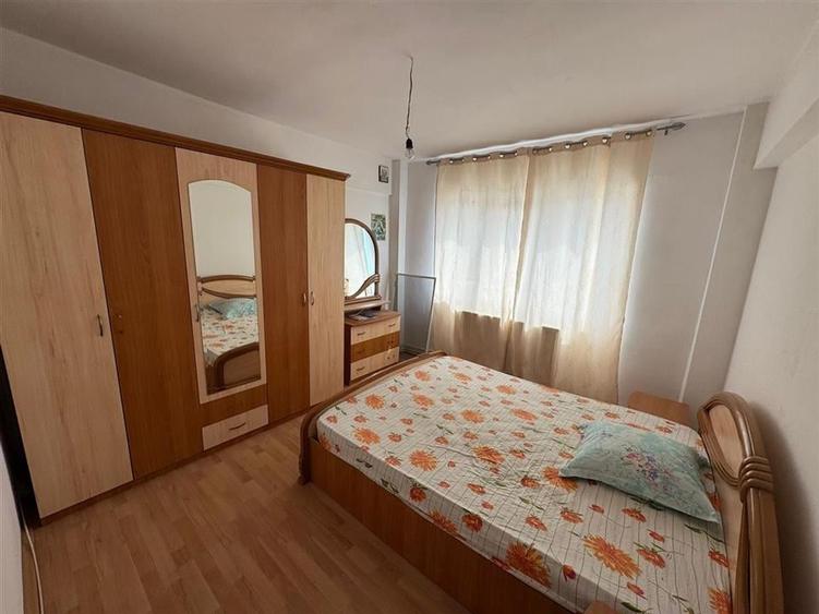 Apartament cu 2 camere decomandat, mobilat în Nord-Est