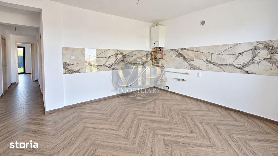 Casă cu 4 camere cu Teren 300 Mp în Central