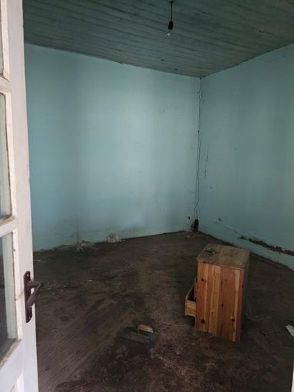 Casă cu 3 camere cu Teren 740 Mp în Km 5