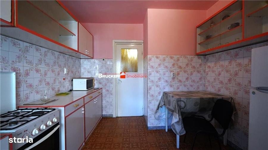 Apartament cu 3 camere în Spitalul Județean