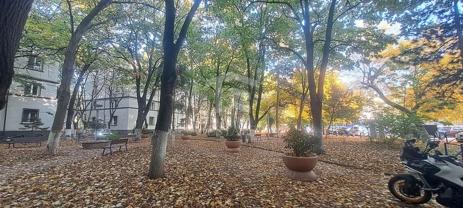 Apartament cu 2 camere decomandat, mobilat în Brâncoveanu