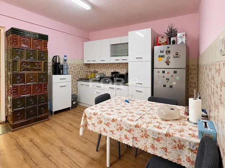 Casă cu Teren 806 Mp în Sântandrei