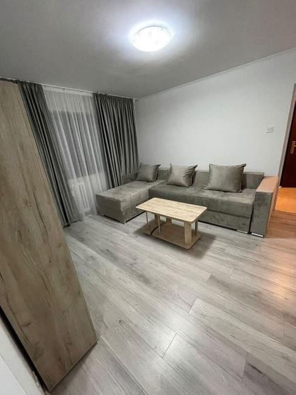 Apartament cu 2 camere semidecomandat în Exterior Vest
