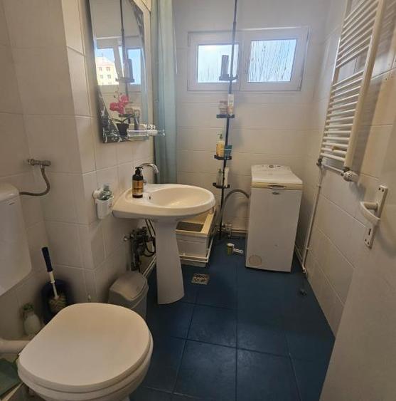 Apartament cu 2 camere semidecomandat în Gemenii