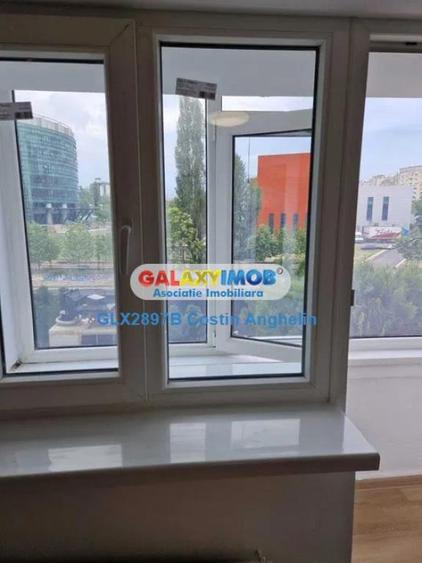 Apartament cu 3 camere decomandat în Splaiul Unirii