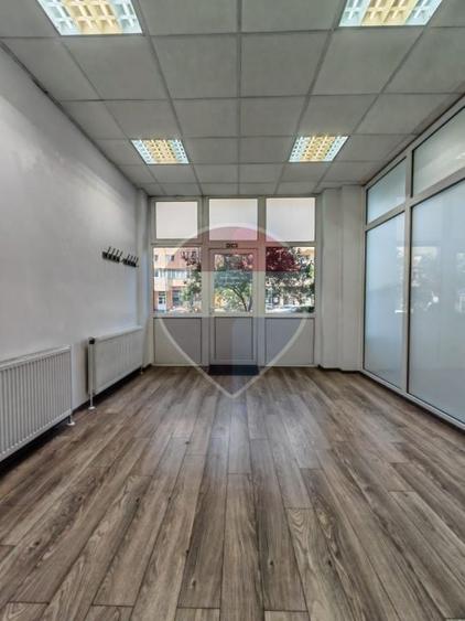 Spațiu comercial, de 78 mp, în Noua