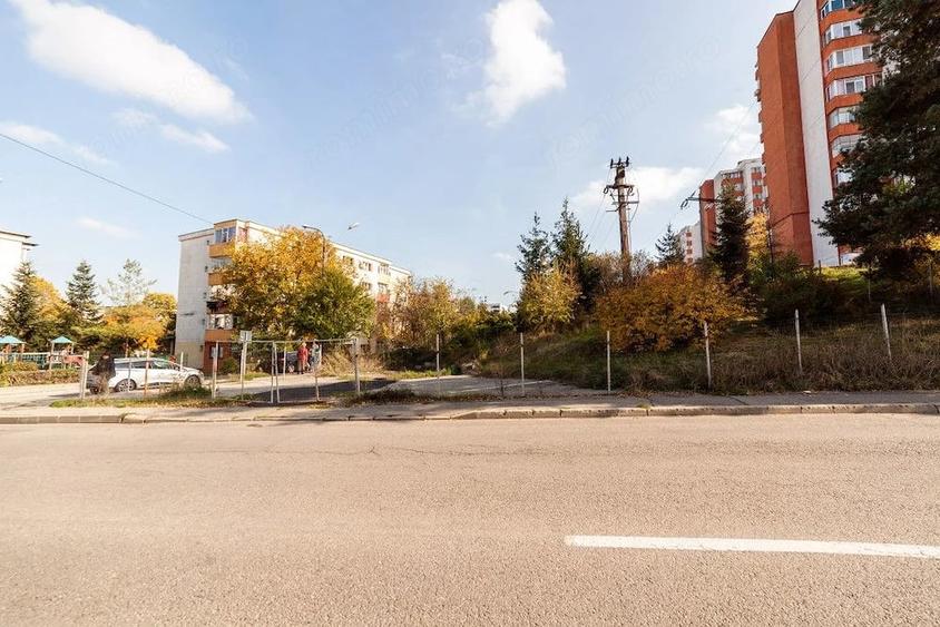 Teren de 352 mp, în Găvana