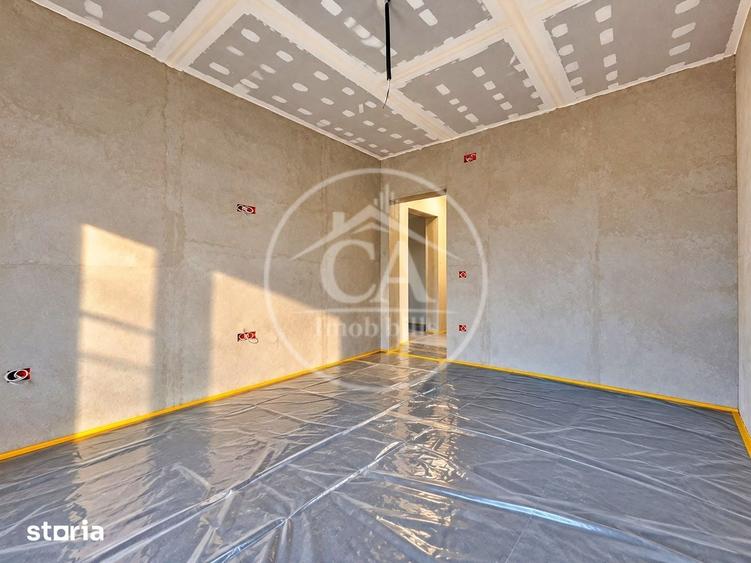 Casă cu 4 camere decomandat cu Teren 436 Mp în Sântandrei