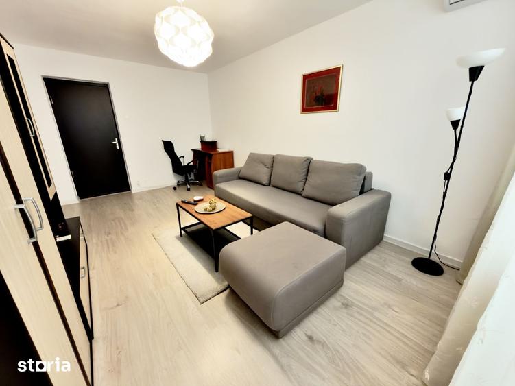 Apartament cu 2 camere decomandat în Tei