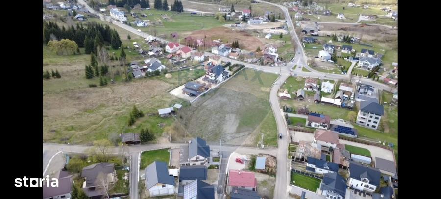 Teren de 1660 mp, în Central