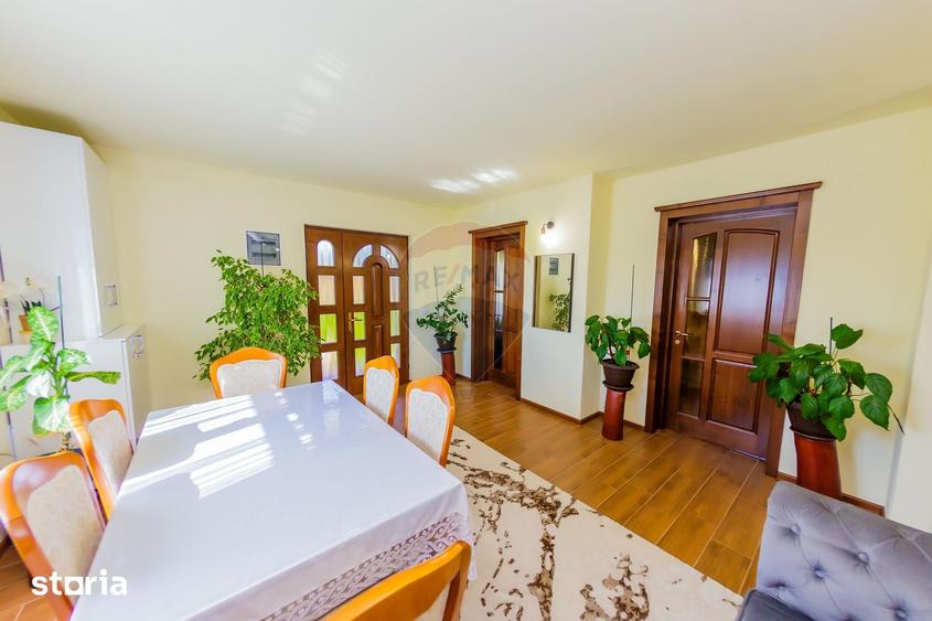 Casă cu 3 camere cu Teren 1732 Mp în Tăuții-Măgherăuș