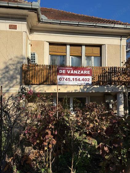 Casă cu 6 camere în Central