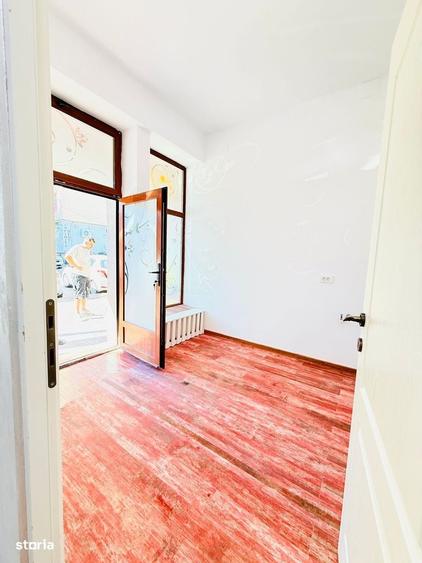 Spațiu comercial, de 80 mp, în Nicolina