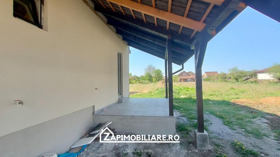 Duplex cu 4 camere cu Canalizare în Sâncraiu de Mureș