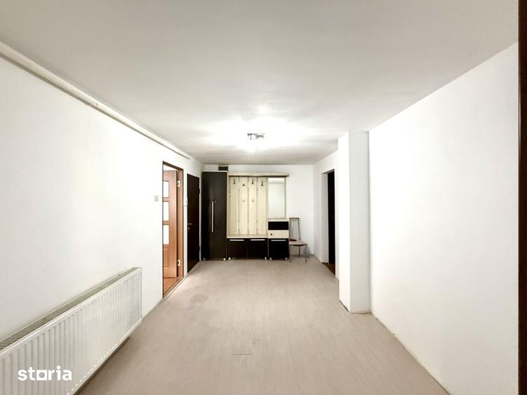 Apartament 3 camere 70 mp etaj 1 cu doua balcoane bloc izolat Bradet - 7