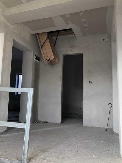 Casă cu 4 camere în Ghercești