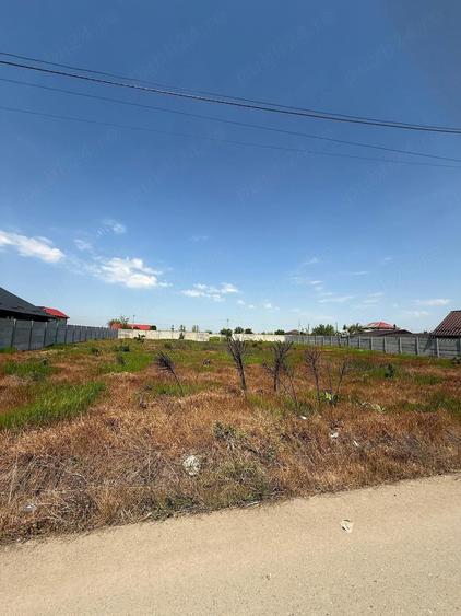 Teren de 1700 mp, în Fundeni