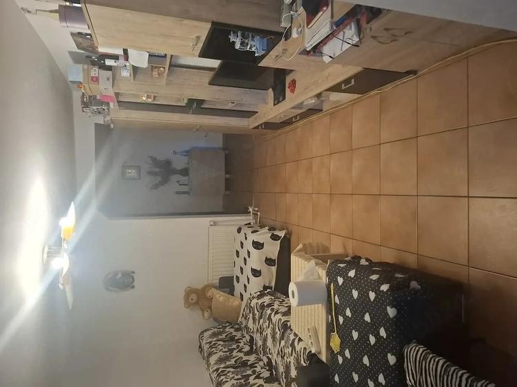 Casă cu 1 camere cu Teren 1800 Mp în Podu Doamnei