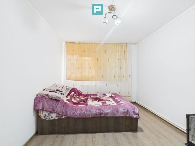 Casă individuală cu 4 camere cu Canalizare în Cenei