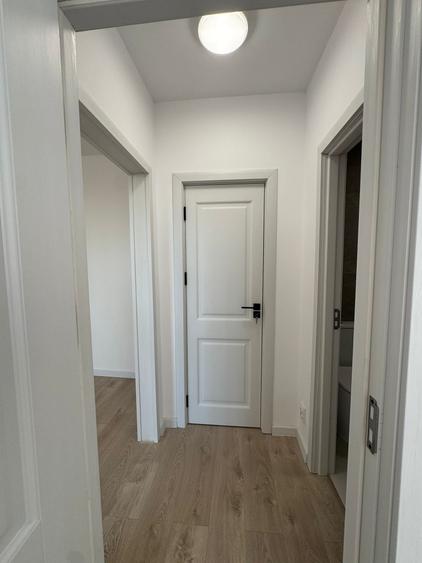 Apartament cu 2 camere semidecomandat în Grivița