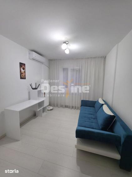 Apartament cu 3 camere semidecomandat în Militari